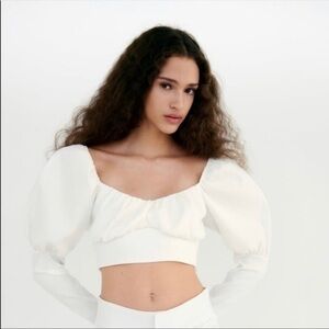 Zara NWT white crop top with voluminous sleeves 0085/332